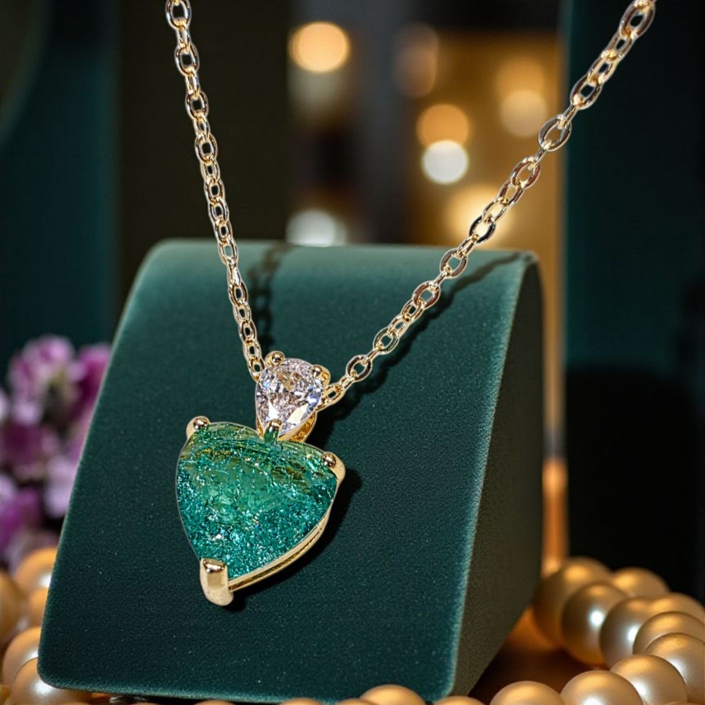 Sale!! Columbian Green Crackled Cz Emerald Pendant Necklace Nwt